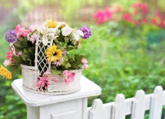 Jak głęboko kopać pod słupki ogrodzeniowe?